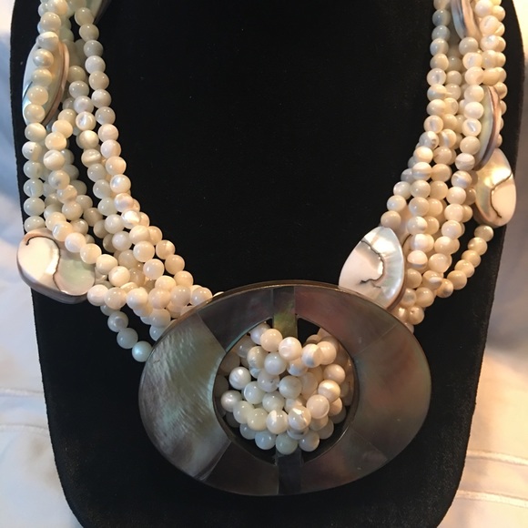 Jewelry - Picture 1 of 3